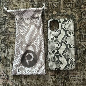 Loopy iPhone 11 Case Gray Snake print